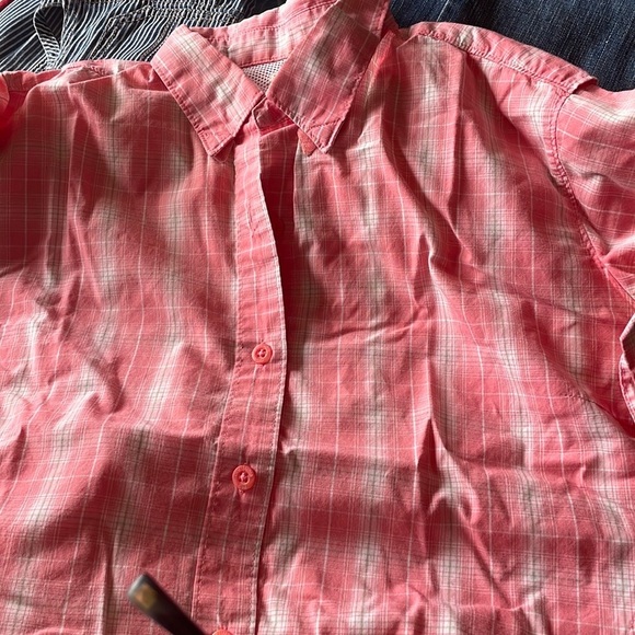 Columbia Tops - Columbia PFG Performance Fishing Group Shirt with Gathered 3/4 length sleeves